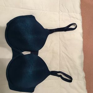 Navy VS Bra